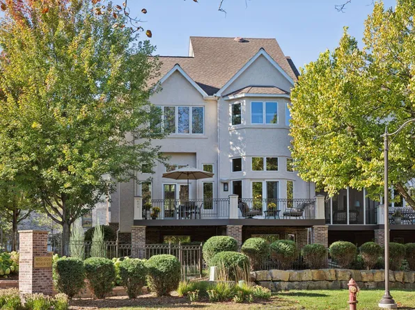 606 River St, Minneapolis, MN 55401