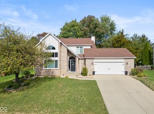 6036 Chinkapin Dr, Columbus, IN 47201