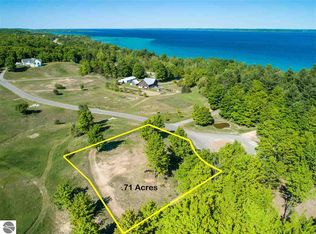 15 S Carol Ann Dr, Traverse City, MI 49684