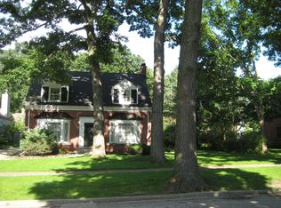 919 N Stone Ave, La Grange Park, IL 60526