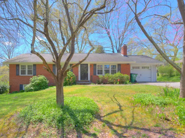 403 Cork Dr, Blacksburg, VA 24060