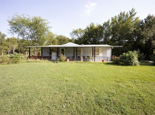 15960 Four Oaks Dr, Kemp, TX 75143