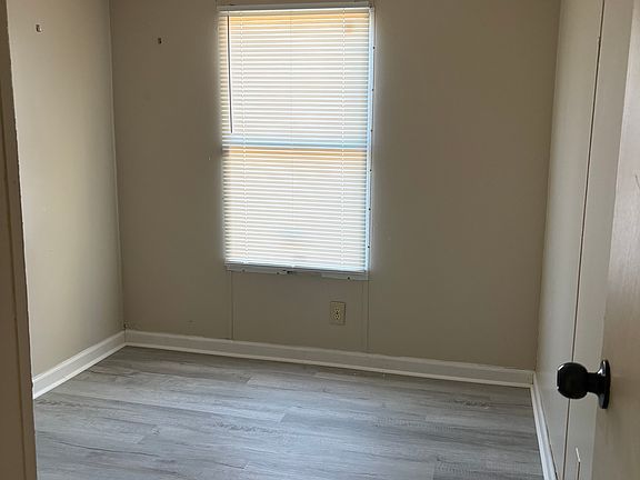 2nd image of 124 Watson Ln #11