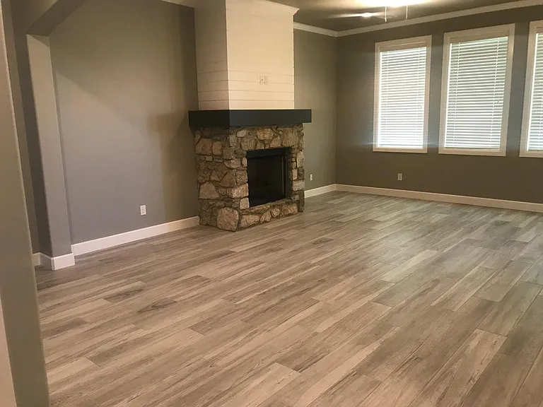 14640 Rochefort Ln — Photo 12