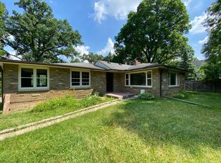 11401 Ridgemount Ave W, Minnetonka, MN 55305