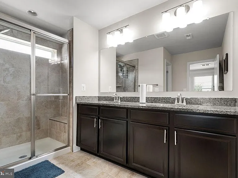 1035 Edenberry Way — Photo 10