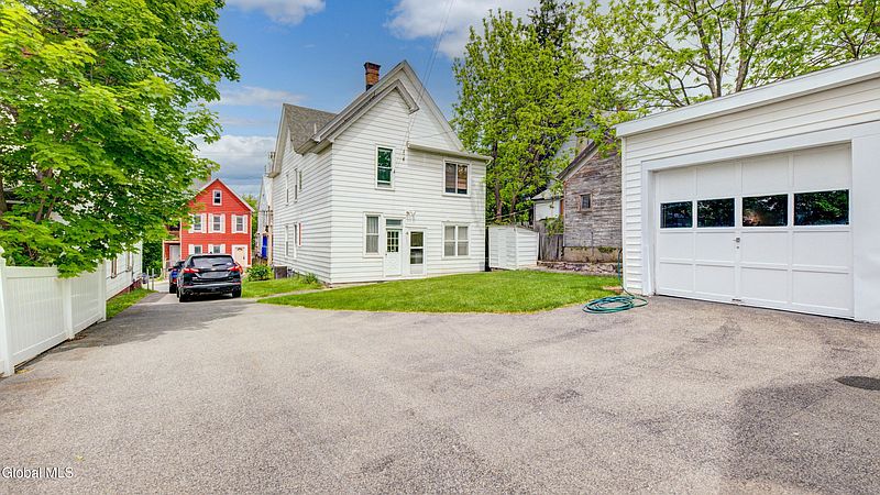 3rd image of 43 Glen Avenue