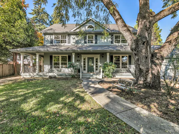 245 Jackson Creek Dr, Jacksonville, OR 97530