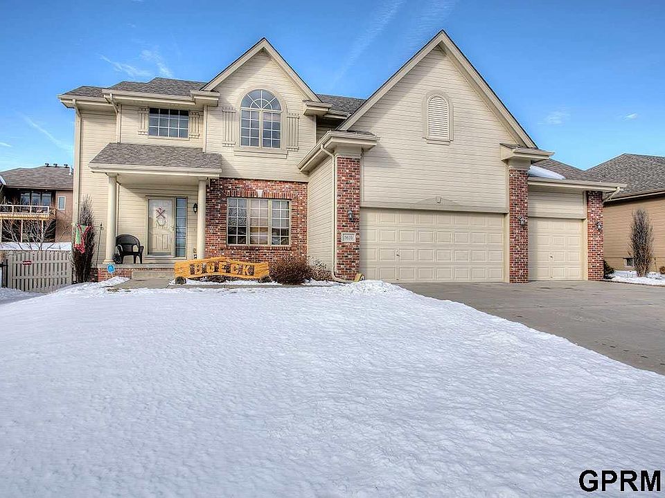 1st image of 5610 S 163rd Ave
