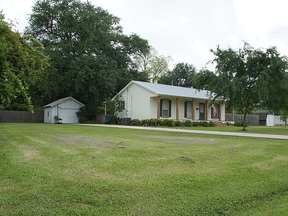 2nd image of 404 Janis Street