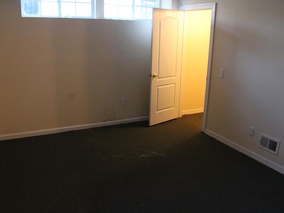 5th image of 381 Union Ave #A