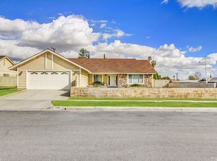 1241 N Chestnut Ave, Rialto, CA 92376