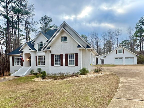 2nd image of 805 Timber Creek Dr