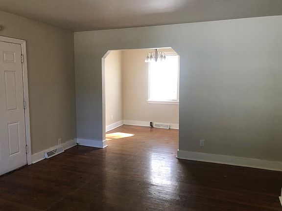 3rd image of 3505 Austin Ave