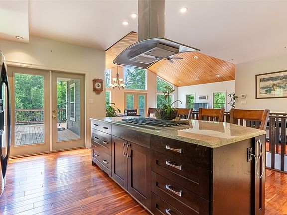5th image of 63 Libich Rd