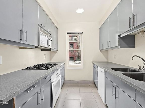 5th image of 10 Grace Court Aly