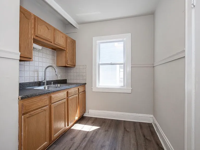 10116 Baltic Rd #2 — Photo 8