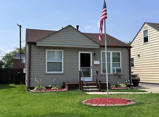22427 Columbus Ave, Warren, MI 48089