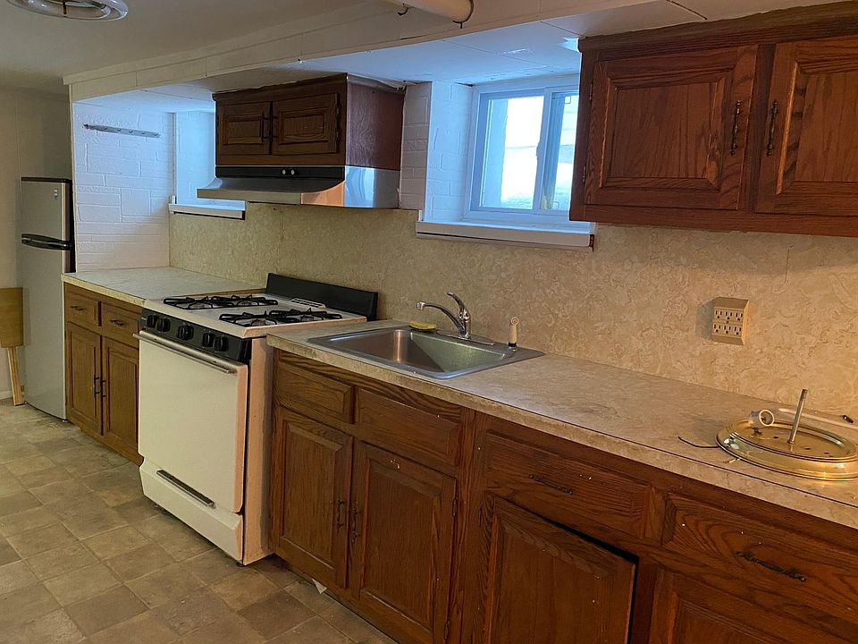 2nd image of 1843 Tomlinson Ave Floor 1