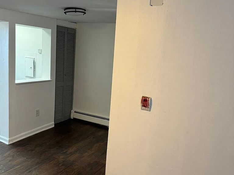 424 E Girard Ave #3 — Photo 8