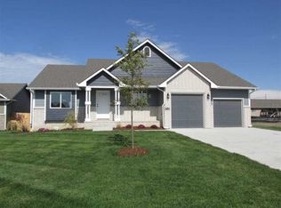 5323 N Rock Spring St, Bel Aire, KS 67226
