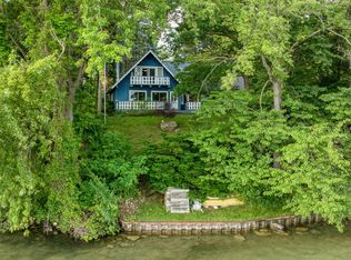 200 Harris Dr, Cement City, MI 49233