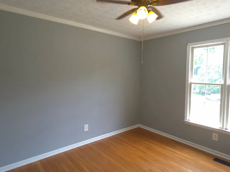 736 Jamie Way NE — Photo 11