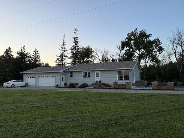 1573 Foothill Ave