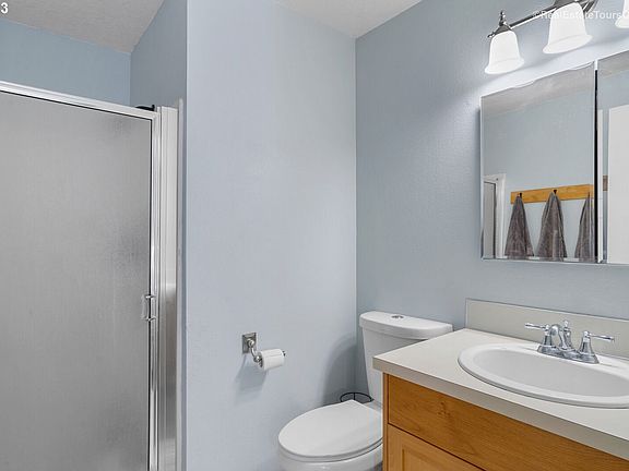 5th image of 508 E Oxford St