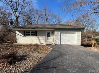 6224 Jo Ann Dr, Belleville, IL 62223