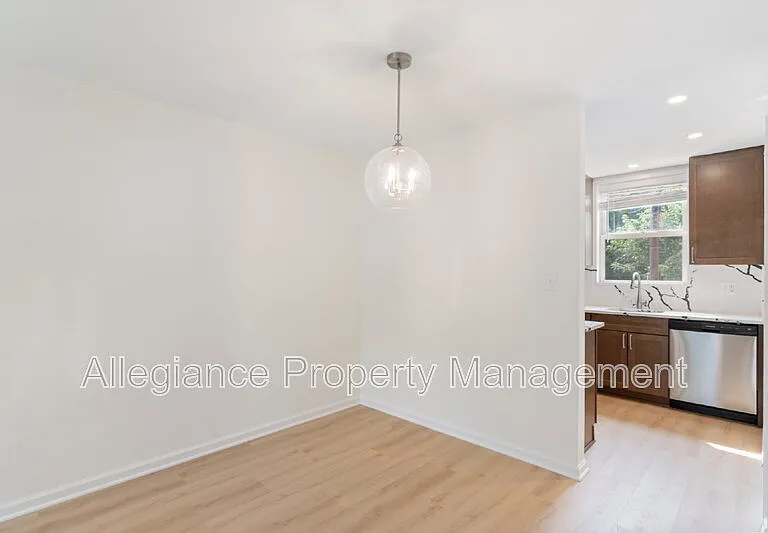 3727 Mark Dr — Photo 8
