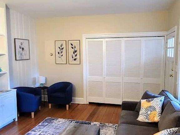 4th image of 120 S Pitt St #120