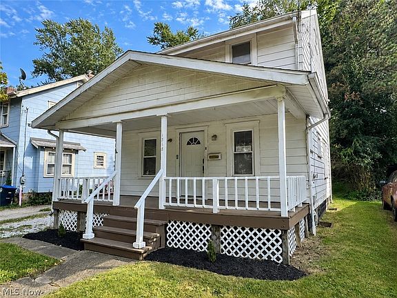 2nd image of 1318 Arnold Ave