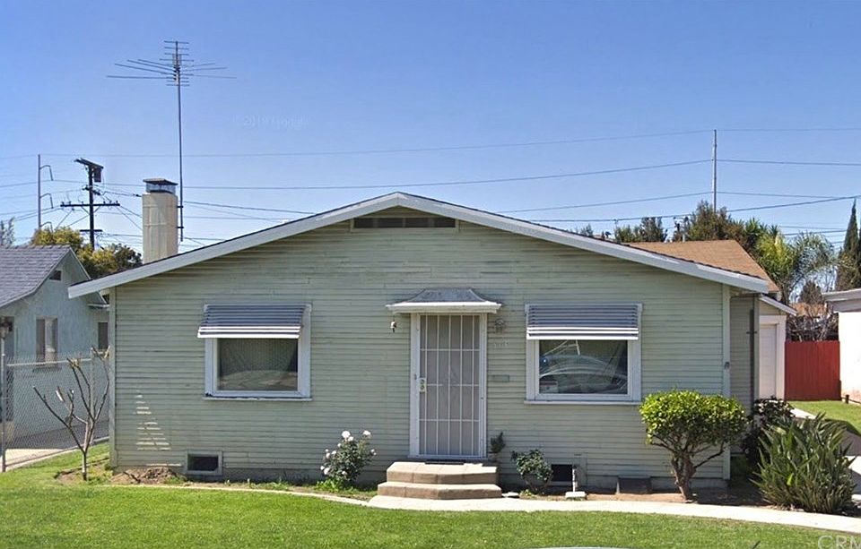 1st image of 513 Sycamore Pl