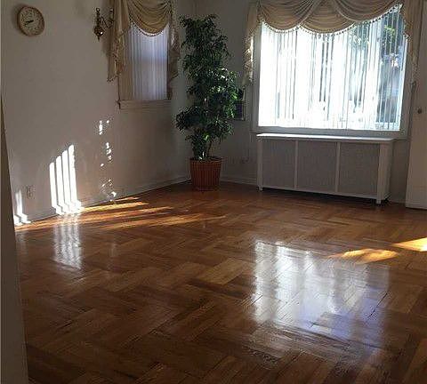3rd image of 8216 257th St