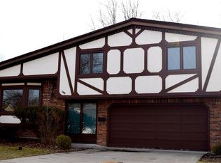 185 Countryside Ln, Buffalo, NY 14221