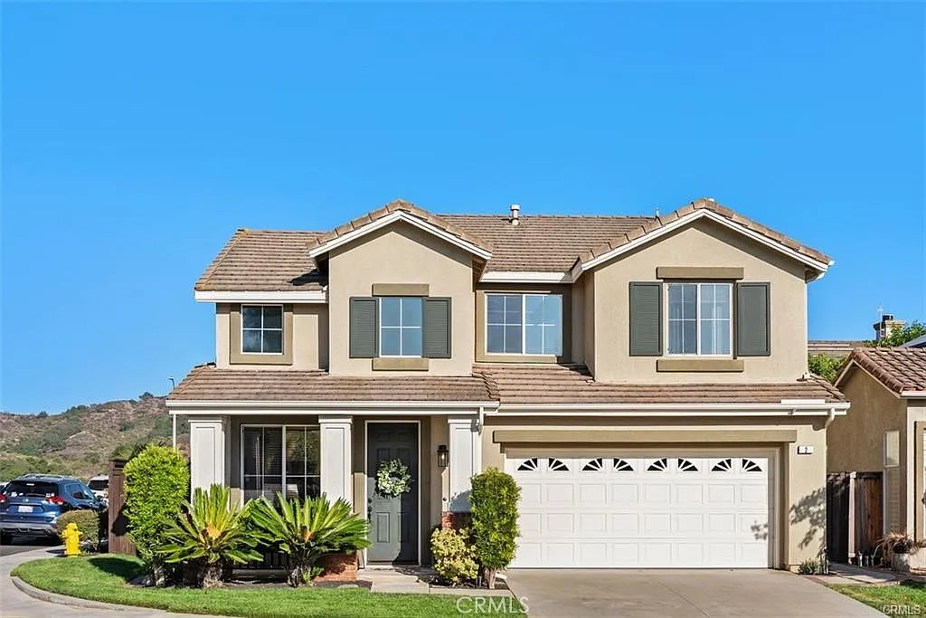 3 bed, 2.5 bath, 1610 sqft, $4,700 — Photo 1