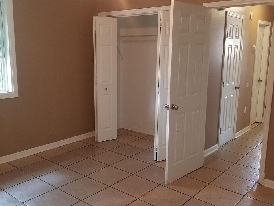 1st image of 3222 Stacie Dr