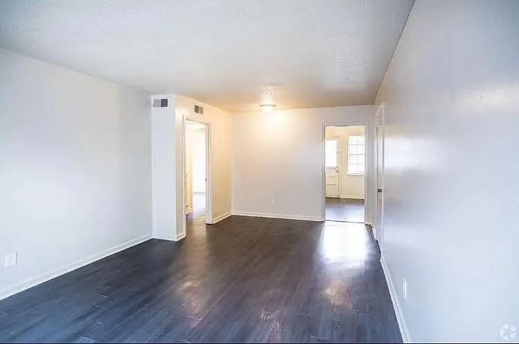 1117 S Cooper St #2 — Photo 5