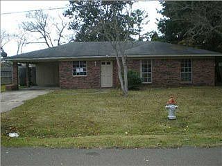 1st image of 302 Linda Cir