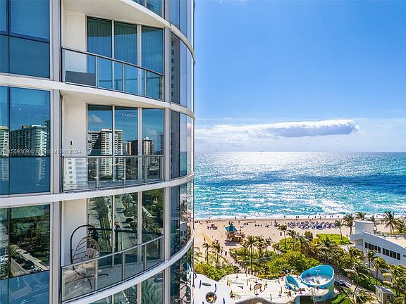 5th image of 17475 Collins Ave Unit 804