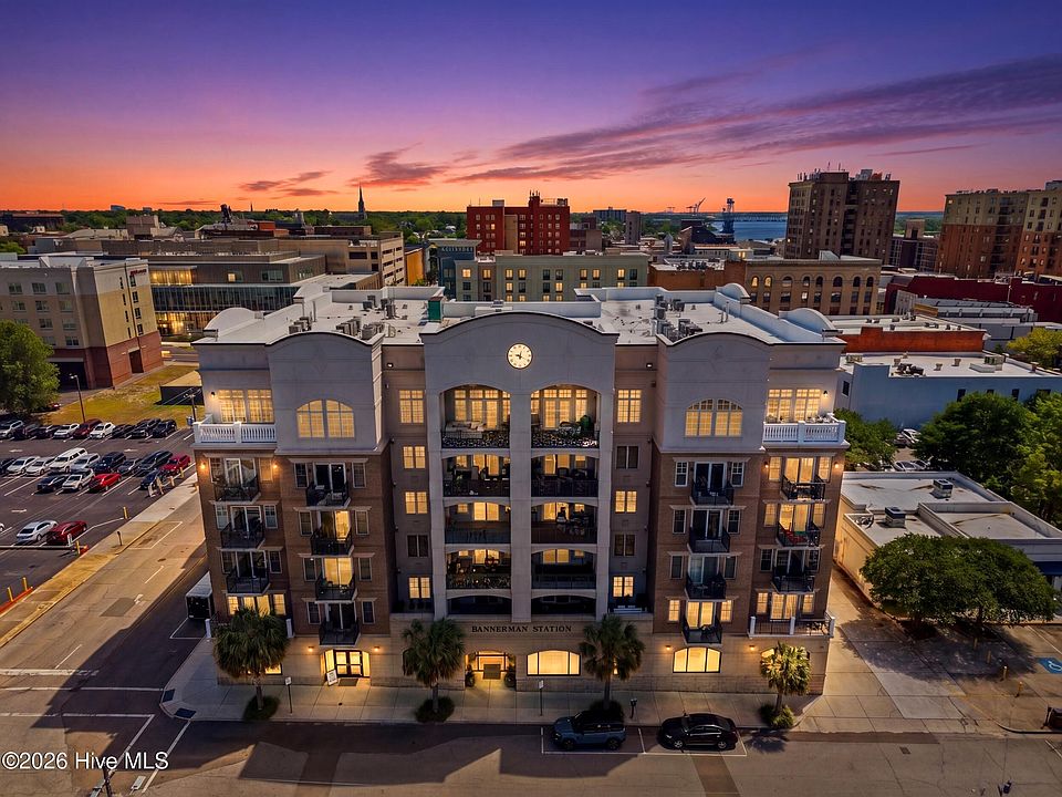 1st image of 124 Walnut Street Apt 302