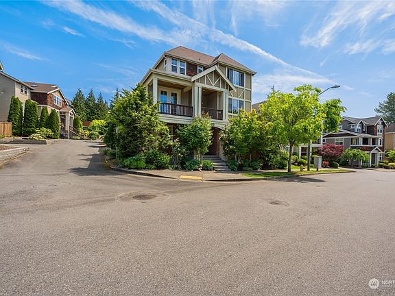 2nd image of 10550 155th Avenue NE