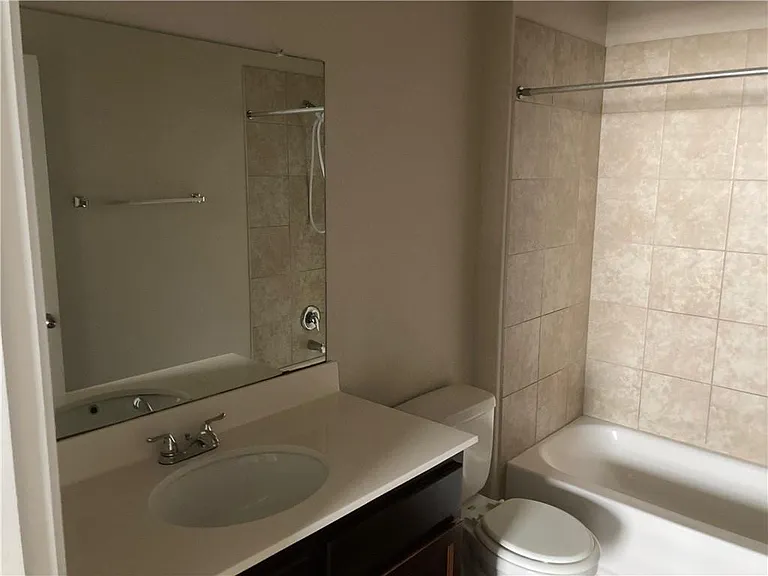 480 Triumph Rd — Photo 25