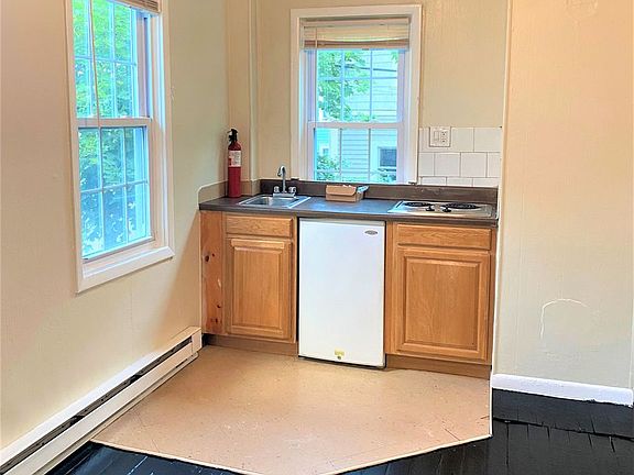 4th image of 334 Wickenden St Unit 2L