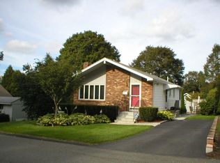 6 Vernon Ave, Stoneham, MA 02180