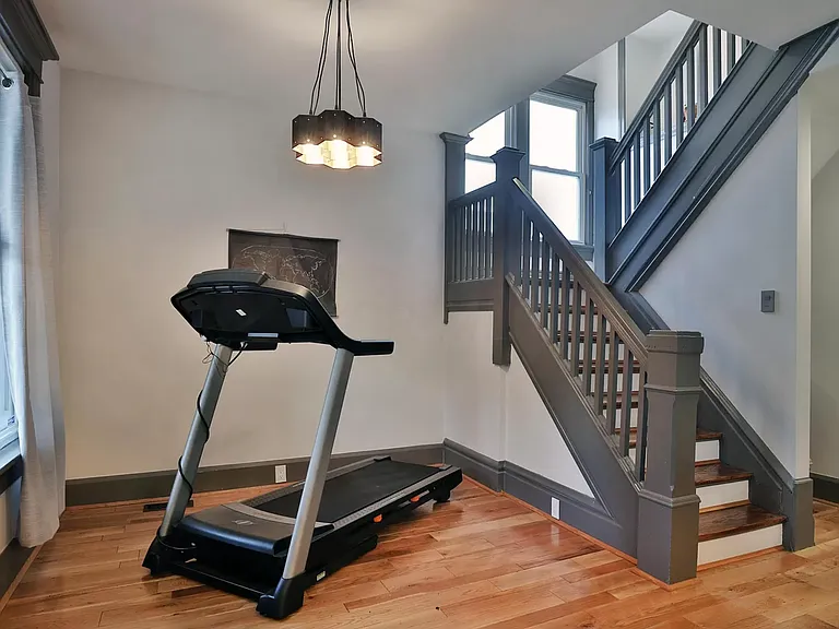 927 E Livingston Ave — Photo 32