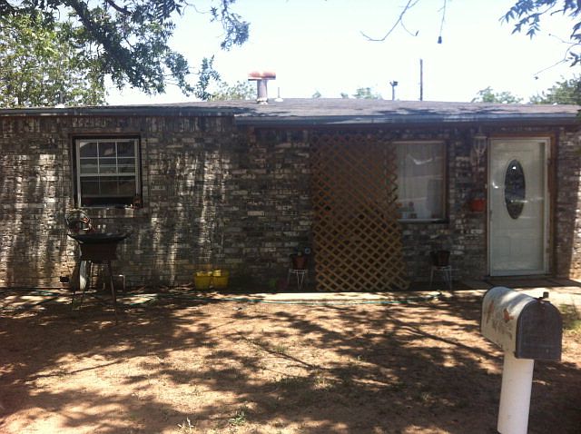 2nd image of 1000 NE 5th St