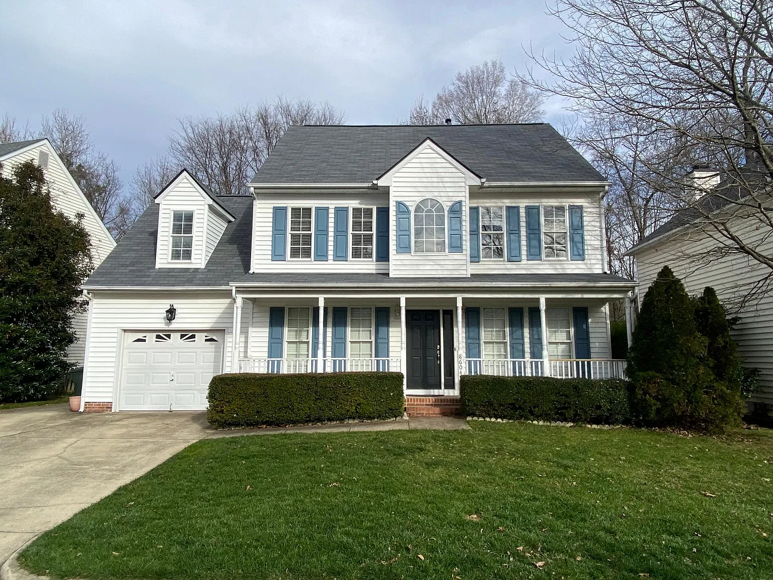 4 bed, 2.5 bath, 1854 sqft, $2,350 — Photo 2