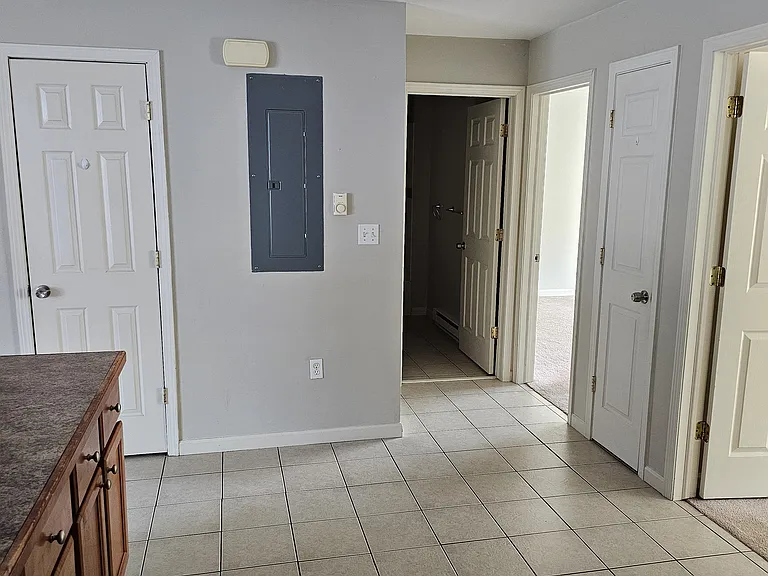 400 S Keyser Ave #B1 — Photo 16